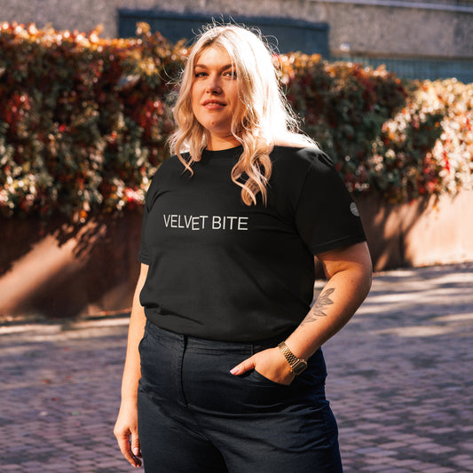 Velvet Bite - Unisex Organic Cotton T-Shirt